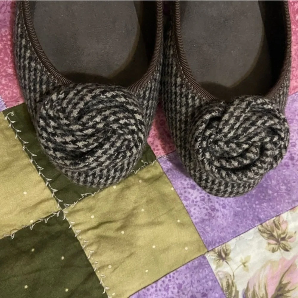 Kelly &‎ Katie houndstooth ballet flats Size 8.5
